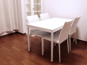 引越しの家具組み立て、自分でやる？業者に頼む？料金・手間を徹底比較！